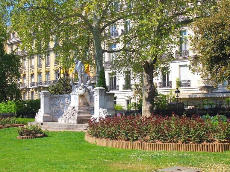 Victor Hugo - Vue dégagée — photo 1