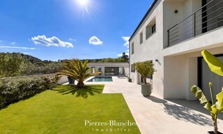 Maison 5 Pièces 210 m² à vendre à Bagnols-sur-Cèze (30200)