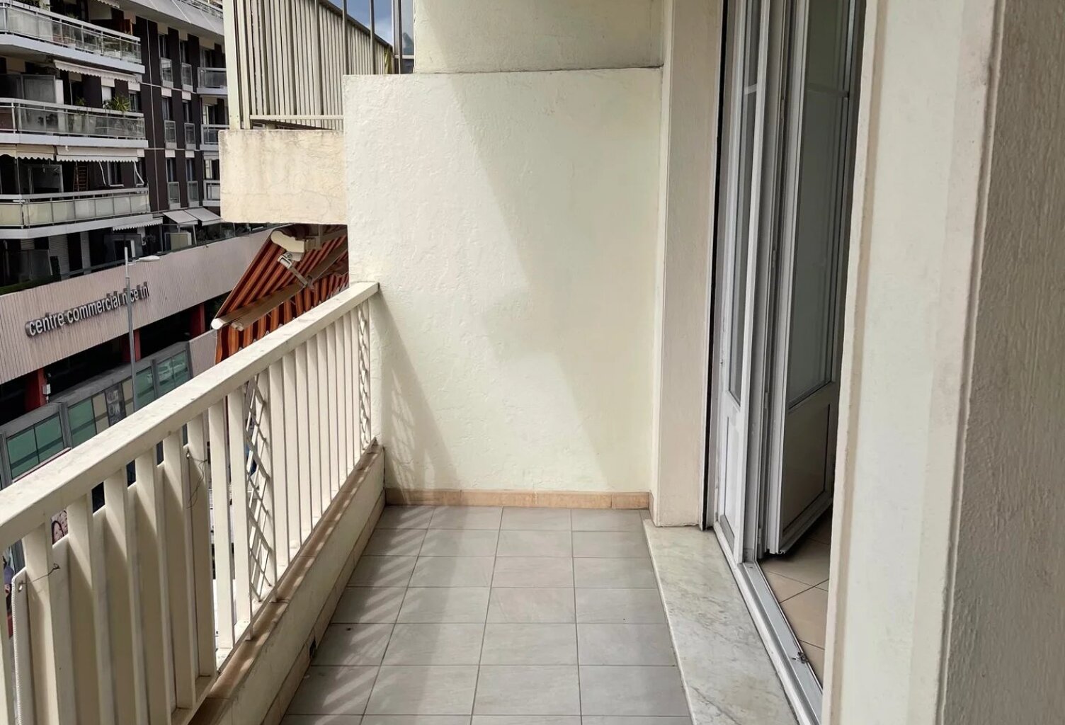 3 PIECES-TERRASSE-BALCON-RIQUIER — photo 1