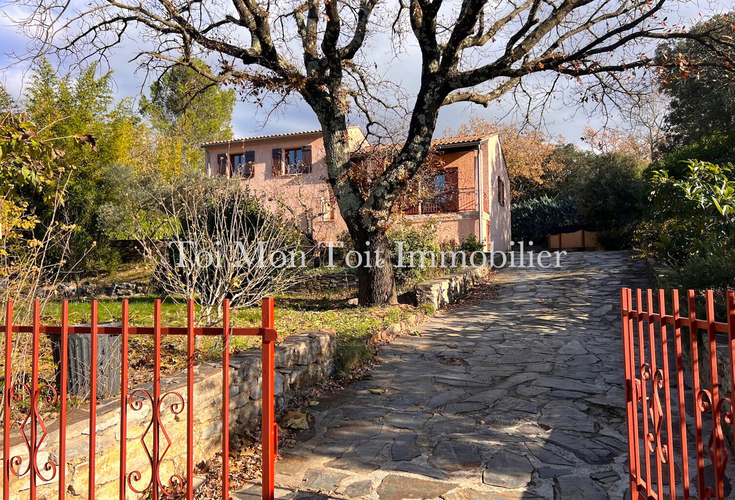 À Logrian-Florian, Villa F4 de 95 m2 env. + Garage  de 50M2 — photo 1