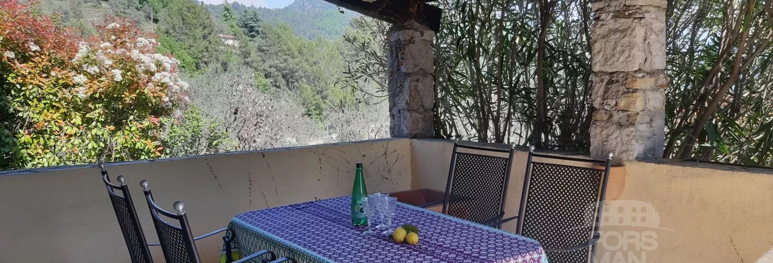 Maison 5 Pièces 66 m² à vendre à Gilette (06830)