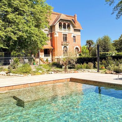 Maison 18 pièces 1295000 €