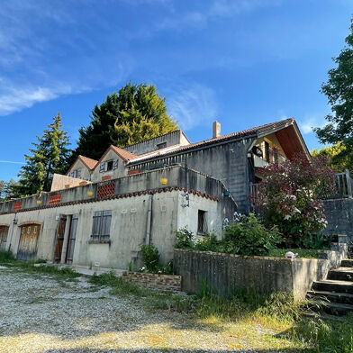 Immeuble  245000 €