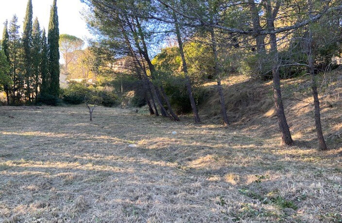 PINCHINATS Terrain  à bâtir  Aix-en-Provence 1018m² — photo 3