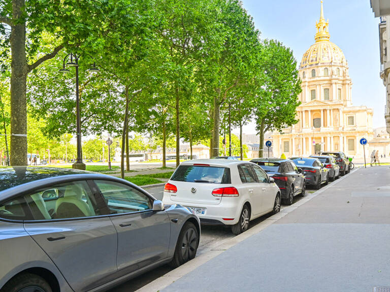 Adresse prisée avenue de Villars — photo 1