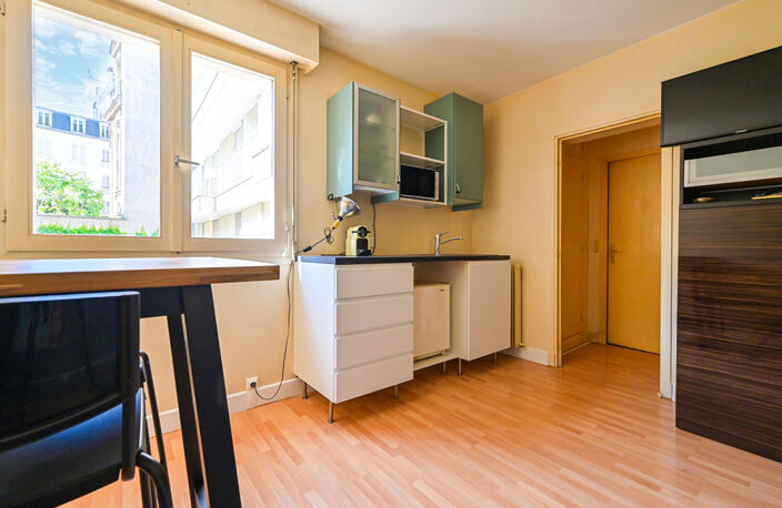 Adresse prisée avenue de Villars — photo 3