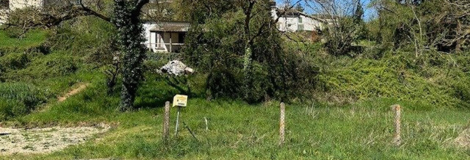 Terrain  1323 m² à vendre à Boivre-la-Vallée (86470)