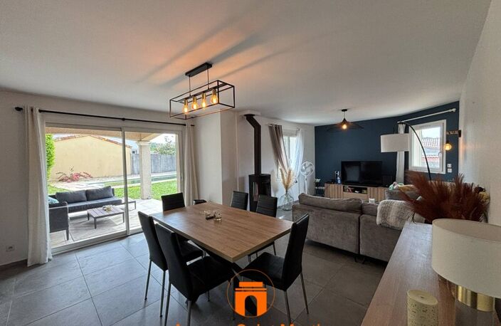 Villa — photo 2