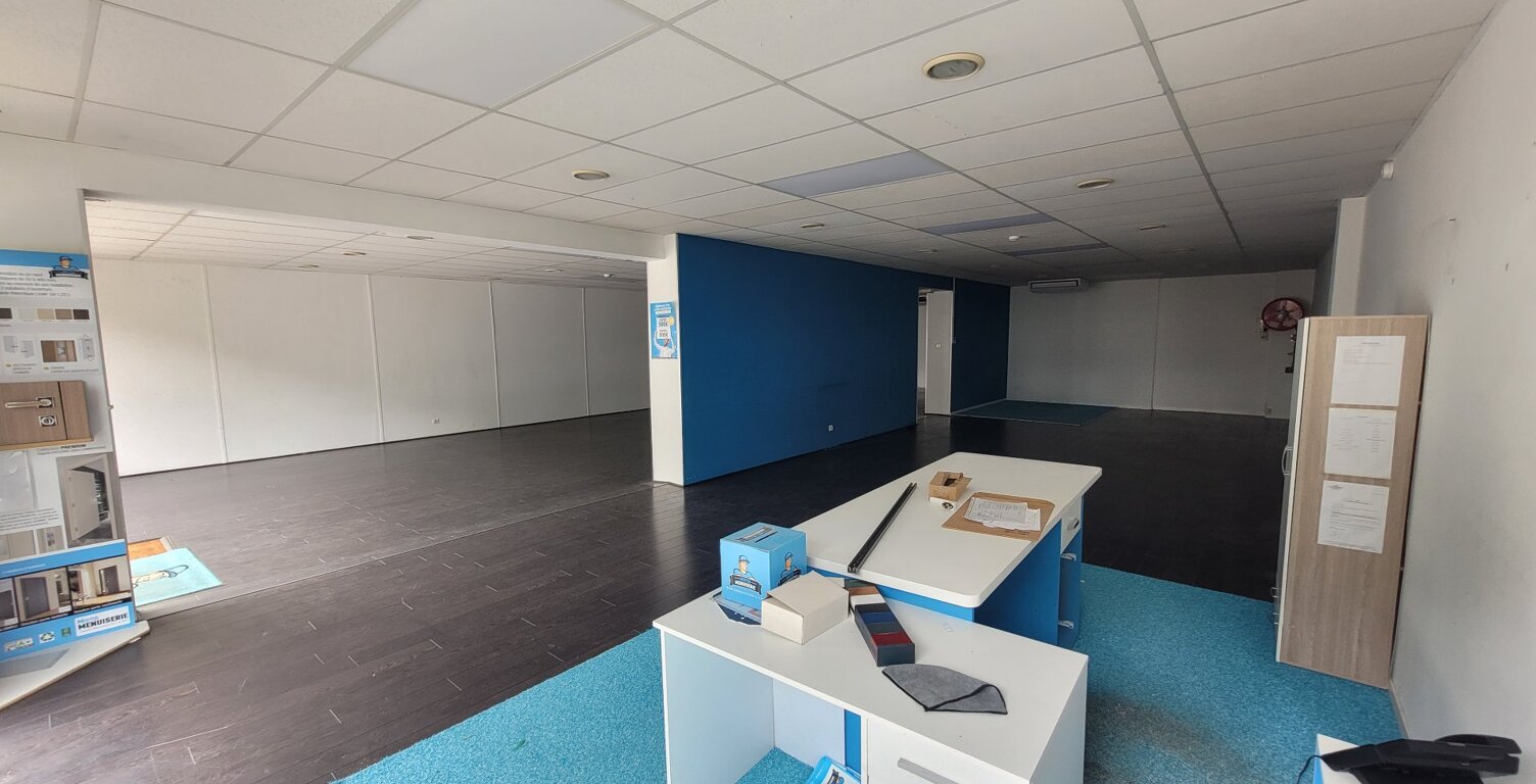 Local commercial — photo 1