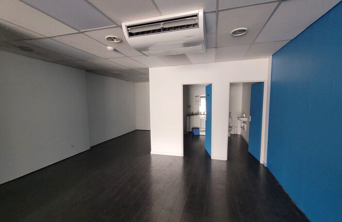 Local commercial — photo 3