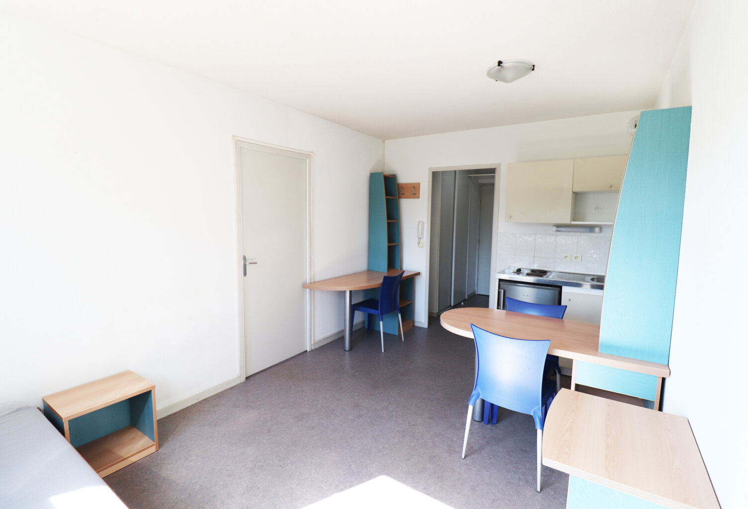 Appartement 28 m2 en résidence étudiante avec bail de location — photo 1