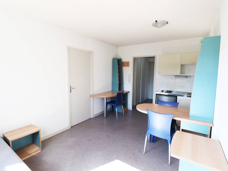 Appartement 28 m2 en résidence étudiante avec bail de location — photo 1