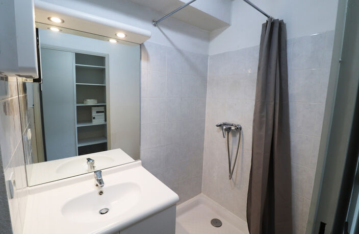 Appartement 28 m2 en résidence étudiante avec bail de location — photo 5