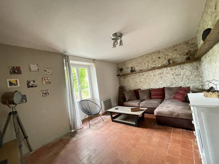 Maison en pierre de 8 pièces principales — photo 1