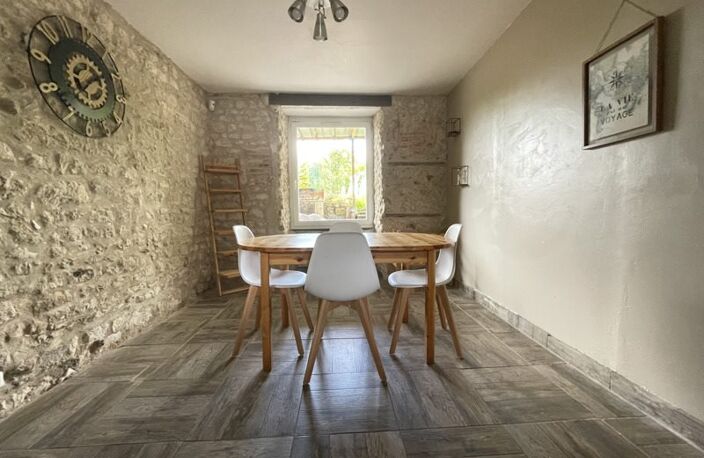 Maison en pierre de 8 pièces principales — photo 2