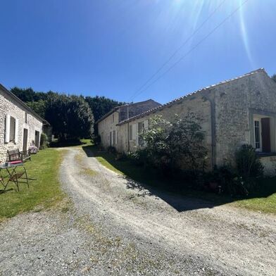 Maison 8 pièces 400000 €