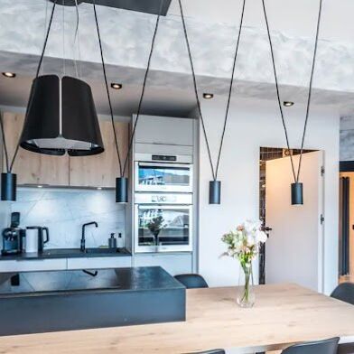 Appartement 4 pièces 389700 €