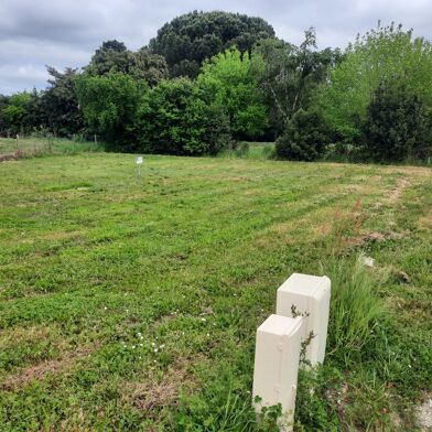 Terrain  450000 €