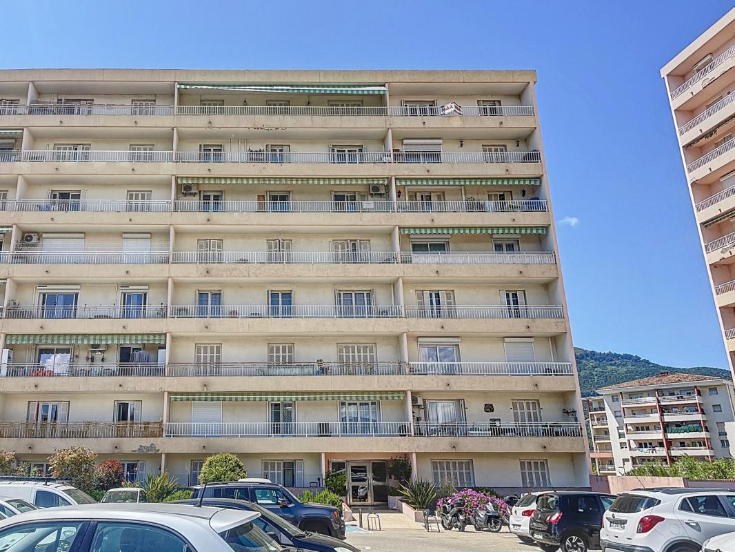 Appartement 3 pièces  à louer Ajaccio 20090