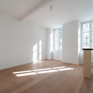 Appartement 2 pièces 278250 €