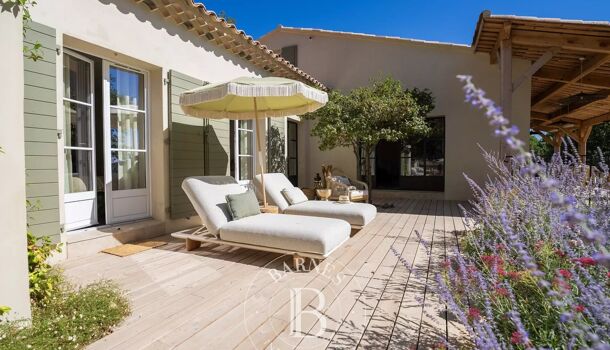 Propri&eacute;t&eacute; 8 pièces  à vendre Lourmarin 84160