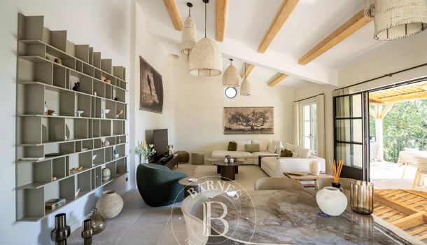 Propri&eacute;t&eacute; 8 pièces  à vendre Lourmarin 84160