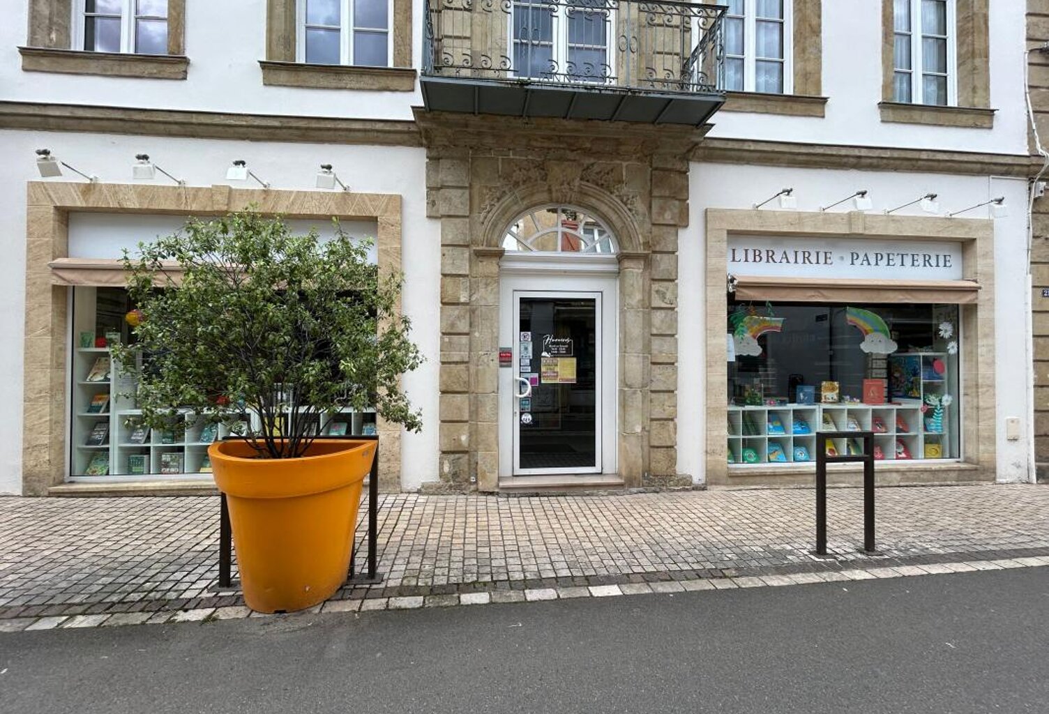 Locaux commerciaux - Surface totale 101m² — photo 1