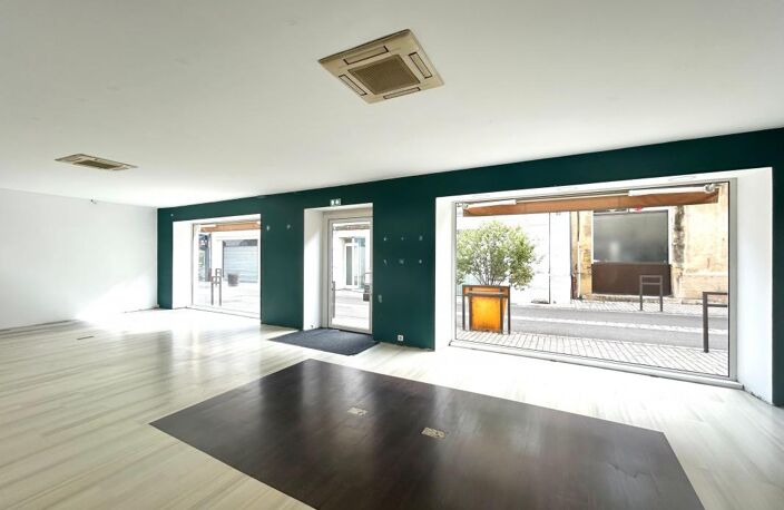 Locaux commerciaux - Surface totale 101m² — photo 2