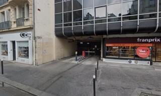 Garage   m² à louer à Paris 10 (75010)