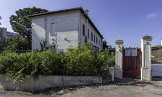 Immeuble  348 m² à vendre à Mandelieu-la-Napoule (06210)