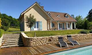 Maison 7 Pièces 175 m² à vendre à Yvrac (33370)