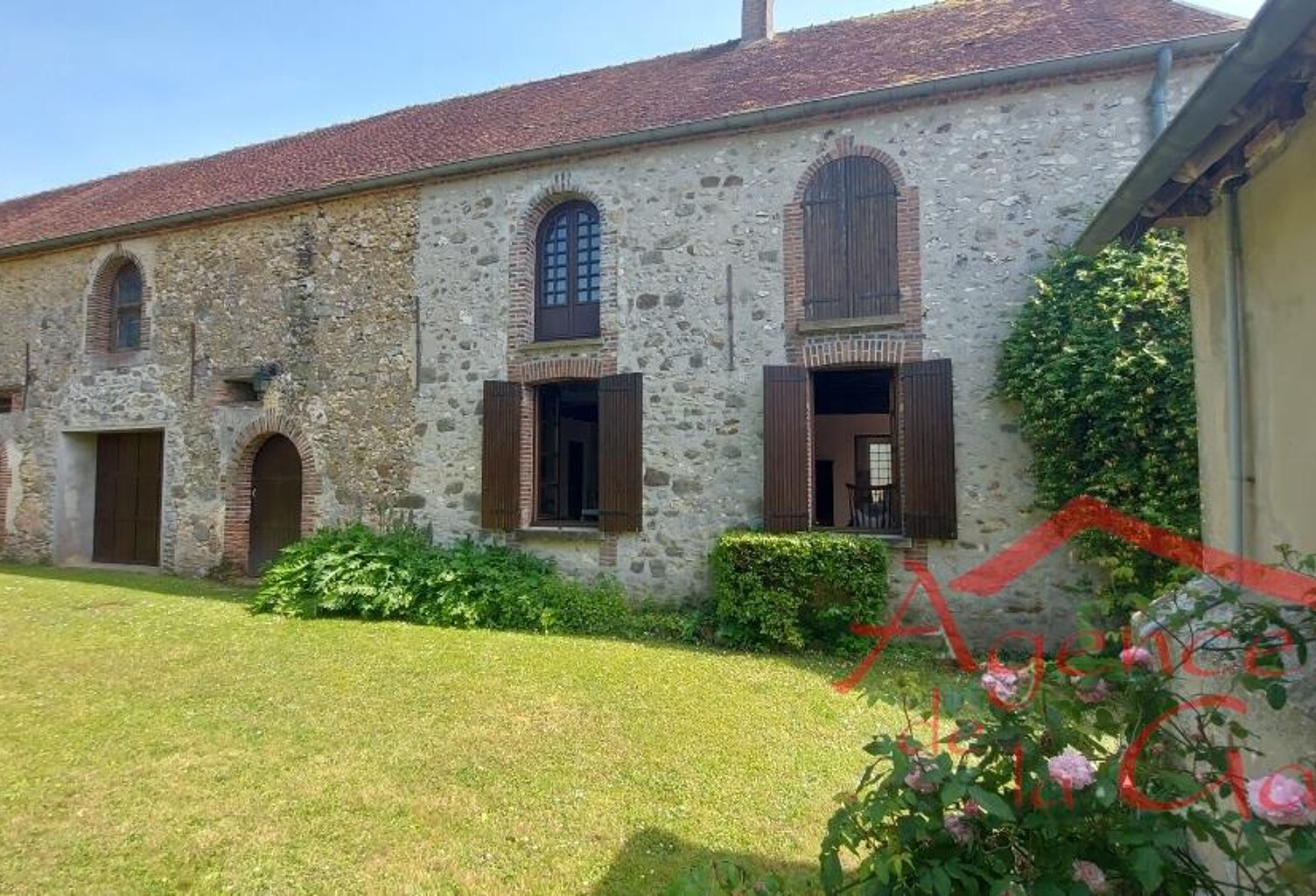 Vente maison 4 pièces 114 m² Sézanne (51120) — photo 1