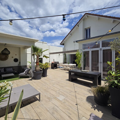 Appartement 6 pièces 569000 €