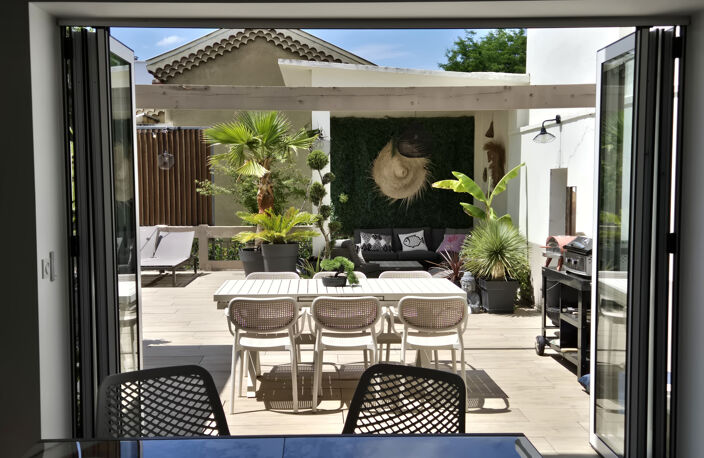 Valence, T6 de 200 M2 Terrasse + piscine Quartier Danton ! — photo 4