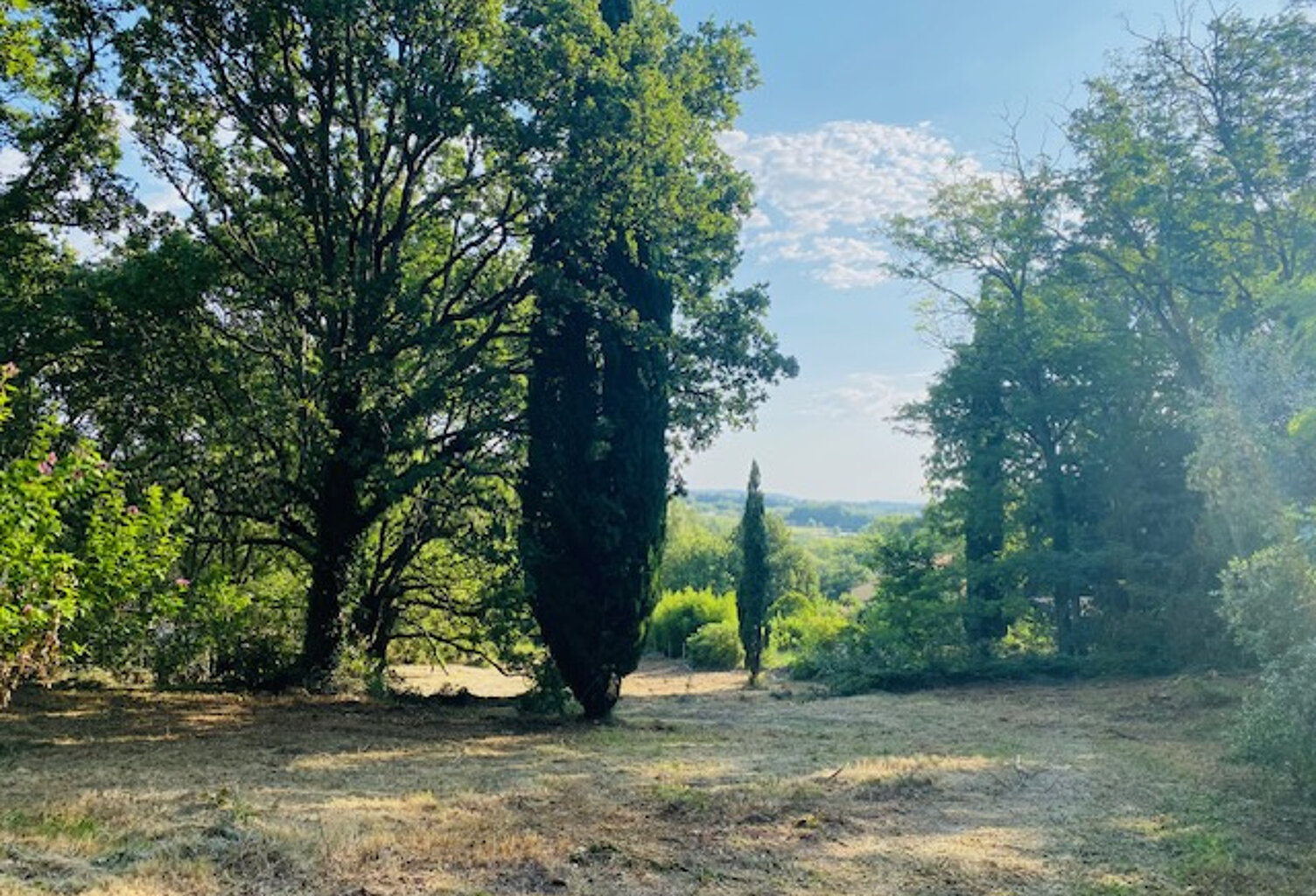 A 12 mn au nord d'Uzès Beau terrain à bâtir éligible de 1000 — photo 1
