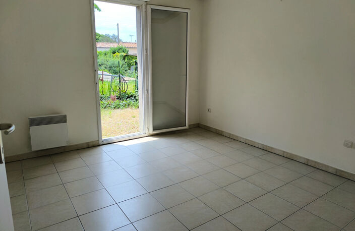 A vendre maison N°2 mitoyenne 34 m² avec jardinet à Libourne — photo 2