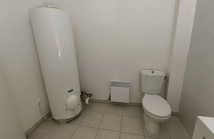 A vendre maison N°2 mitoyenne 34 m² avec jardinet à Libourne — photo 4
