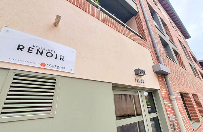 VENDU - Centre ville Appartement type 2 de 43m² avec garage fermé privatif et grande Terrasse — photo 2