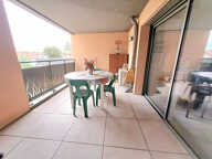 VENDU - Centre ville Appartement type 2 de 43m² avec garage fermé privatif et grande Terrasse — photo 4