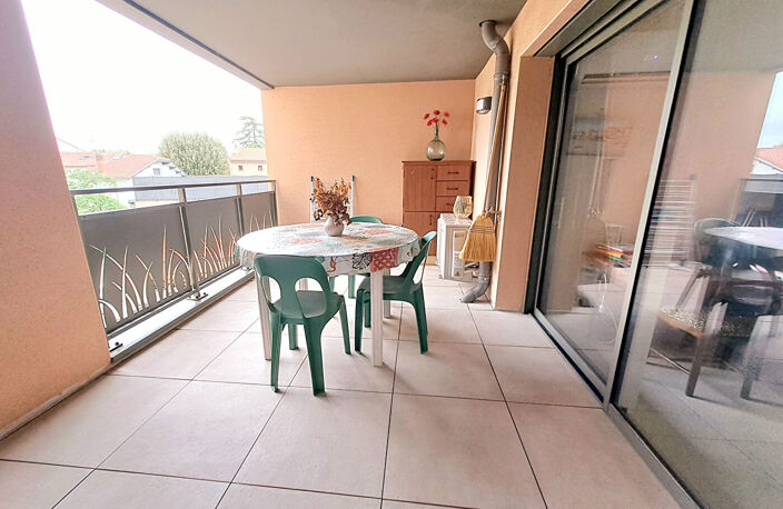 VENDU - Centre ville Appartement type 2 de 43m² avec garage fermé privatif et grande Terrasse — photo 4