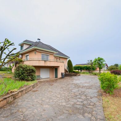 Maison 8 pièces 325000 €