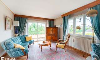 Maison 8 Pièces 200 m² à vendre à Montmerle-sur-Saône (01090)