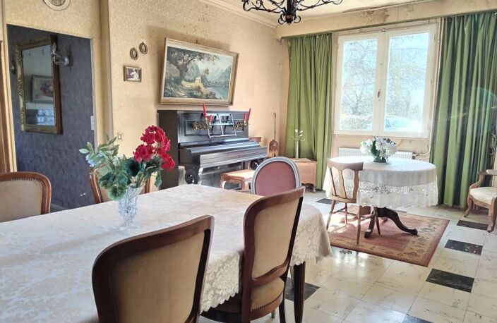 MAISON FAMILIALE 8 PIÈCES, 5 CHAMBRES, DÉPENDANCES, TERRAIN — photo 3