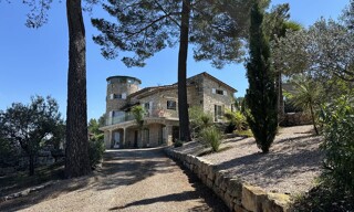 Maison 7 Pièces 231 m² à vendre à Trans-en-Provence (83720)