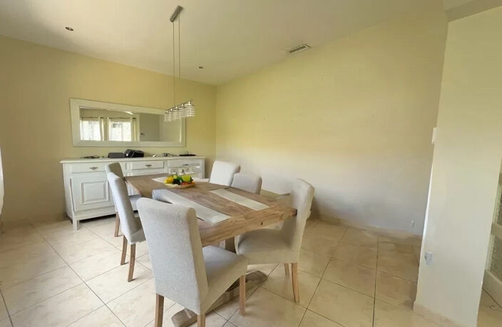 JUVIGNAC - Villa T6 de 218m2 avec piscine — photo 5