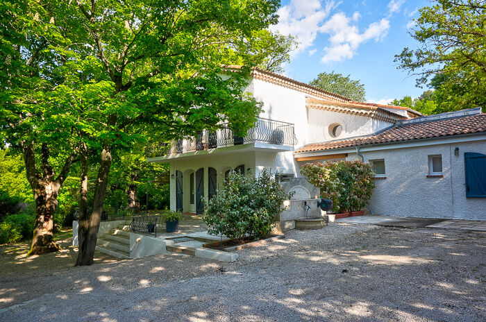 Charmante maison en campagne Aixoise