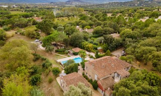 Maison 10 Pièces 400 m² à vendre à Grimaud (83310)