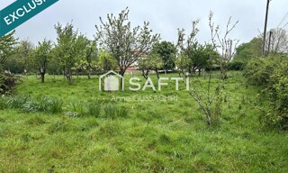 Terrain  3259 m² à vendre à Saint-Martin-de-Saint-Maixent (79400)