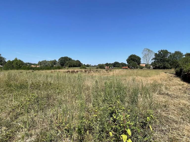 Terrain constructible 1231m² — photo 1