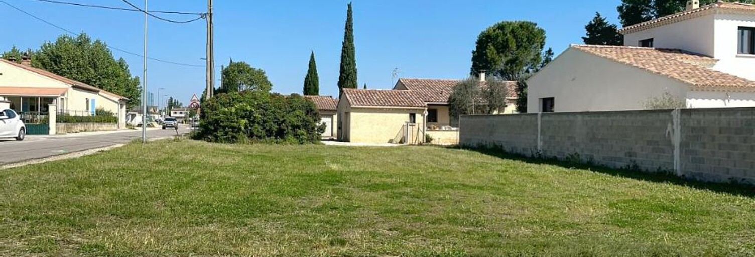 Terrain   m² à vendre à Saint-Saturnin-lès-Avignon (84450)